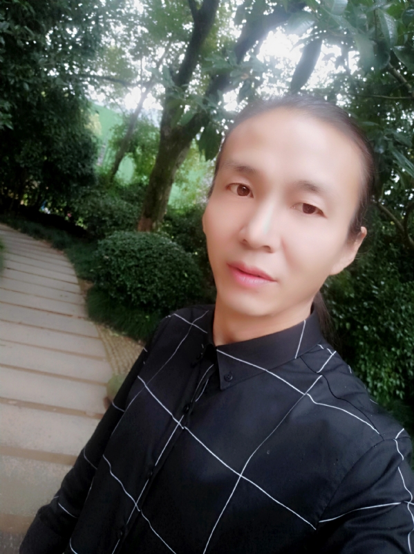 北方的狼的第一张照片--永州相亲服务中心