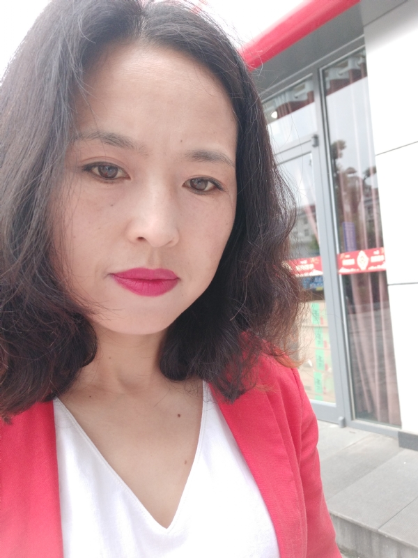 枫叶飘零的第一张照片--永州相亲服务中心