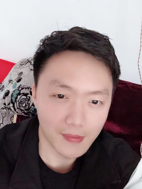 执迷的鲸鱼的第一张照片--永州相亲服务中心