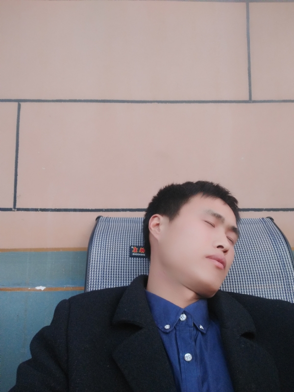 有钱爱情才能长久的第一张照片--永州相亲服务中心