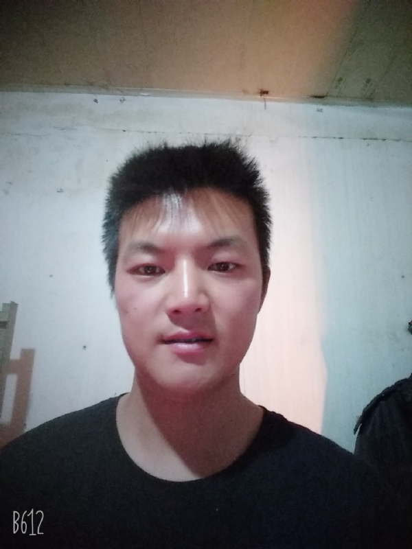 风轻云淡的第一张照片--永州相亲服务中心