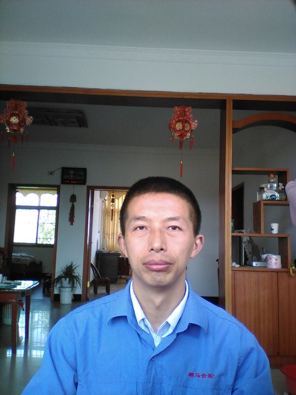 红玫瑰的第一张照片--永州相亲服务中心