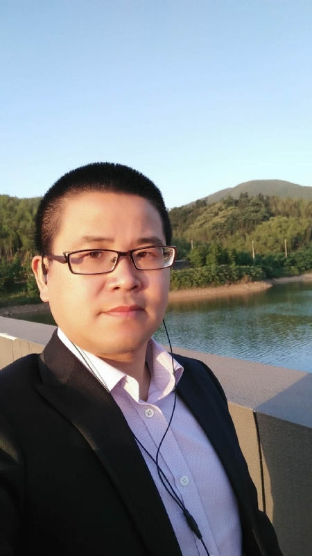顾律师的第三张照片--永州相亲服务中心