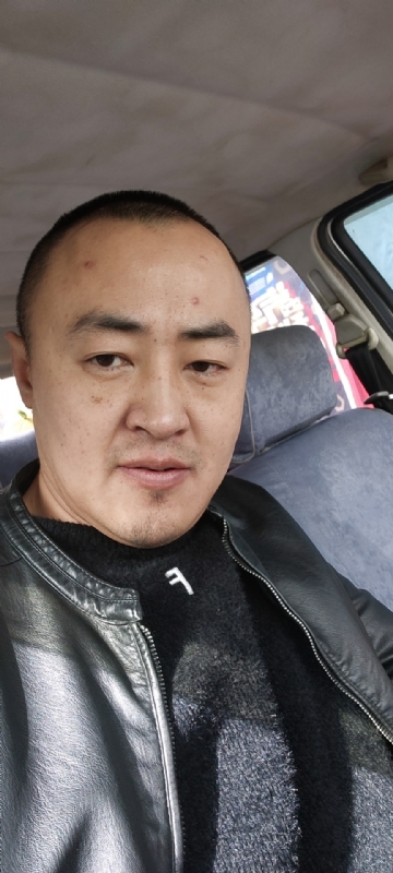 精神九哥的第一张照片--永州相亲服务中心