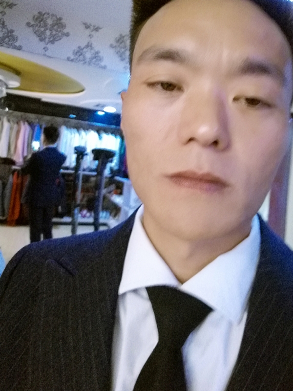 醉酒的蝴蝶的第二张照片--永州相亲服务中心