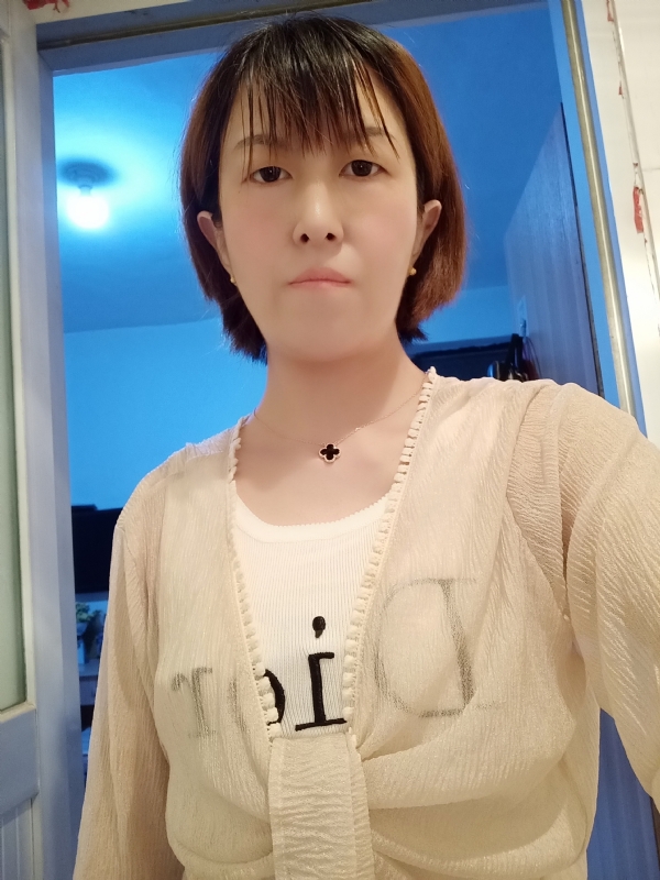芬儿的第一张照片--永州相亲服务中心