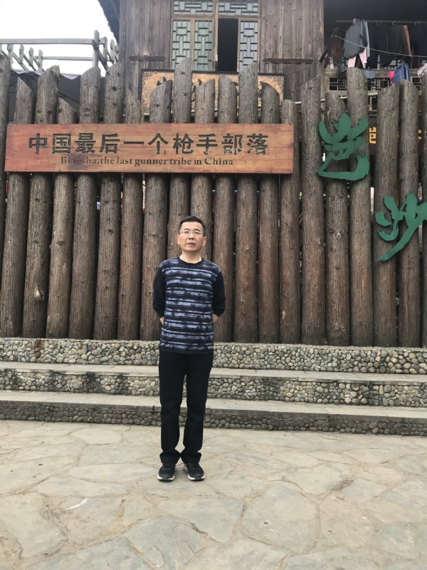 屯里的富豪的第一张照片--永州相亲服务中心