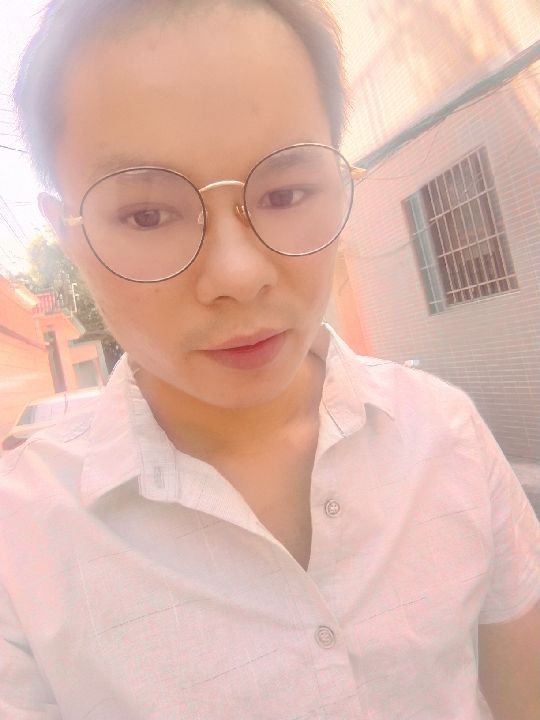 楠呐的第四张照片--永州相亲服务中心