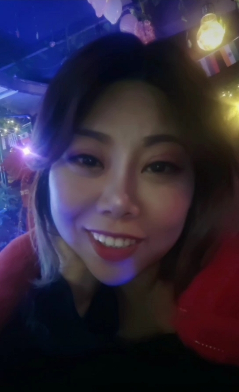 收快递的费仙女的第一张照片--永州相亲服务中心