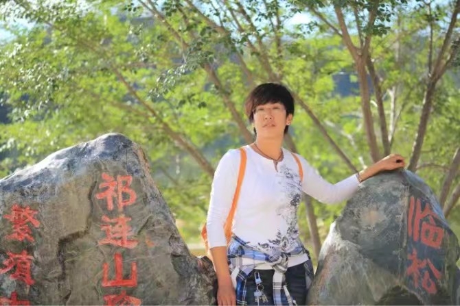 弱水河边青春草的第一张照片--永州相亲服务中心