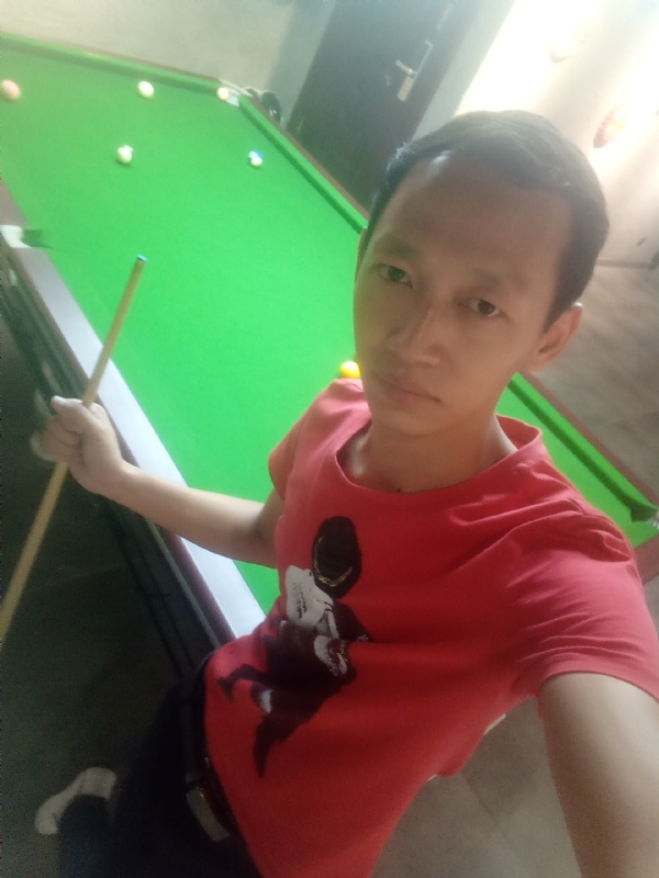 耳机分你一半的第一张照片--永州相亲服务中心