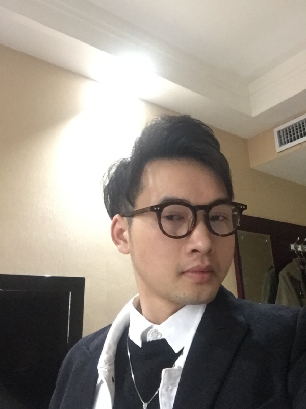 曾亮的第一张照片--永州相亲服务中心