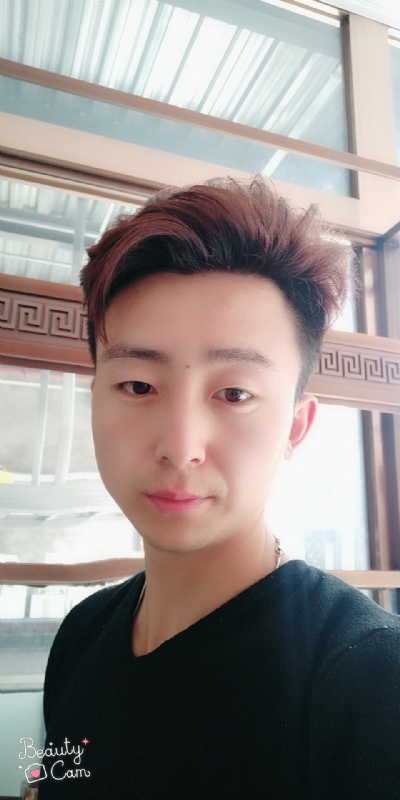 拼命微笑的第二张照片--永州相亲服务中心