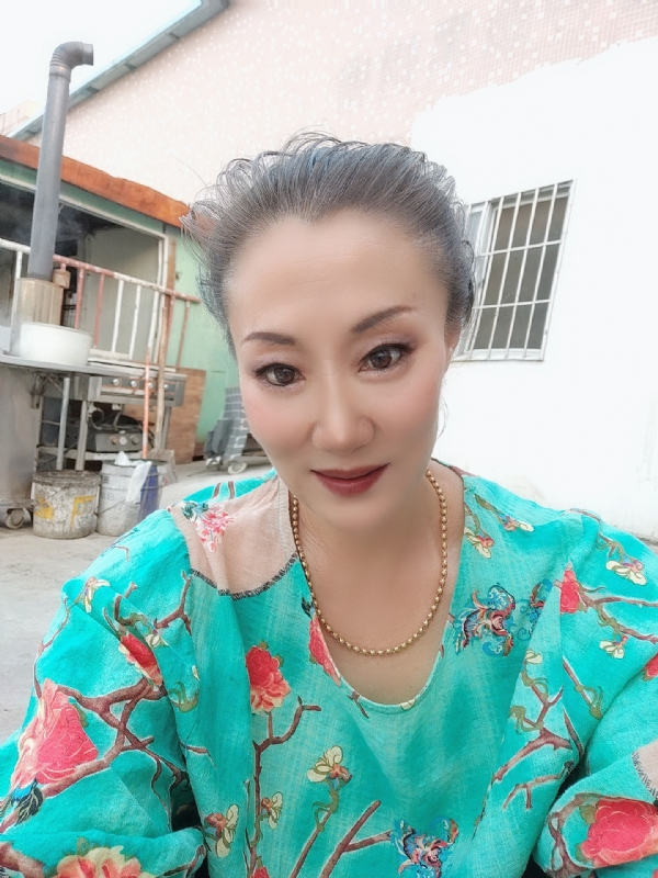 燕子的第三张照片--永州相亲服务中心