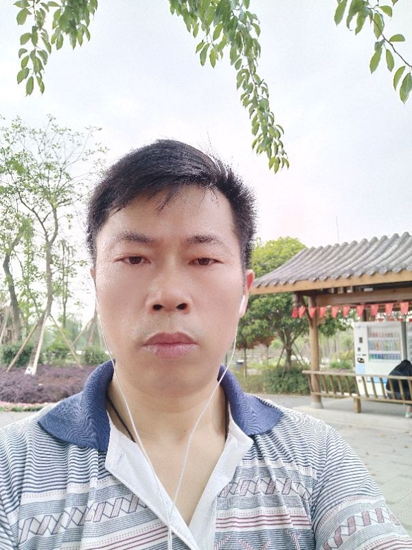 一个人的孤单的第一张照片--永州相亲服务中心