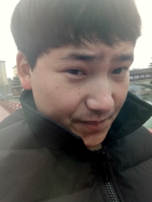 侗族青年作家超超的第二张照片--永州相亲服务中心