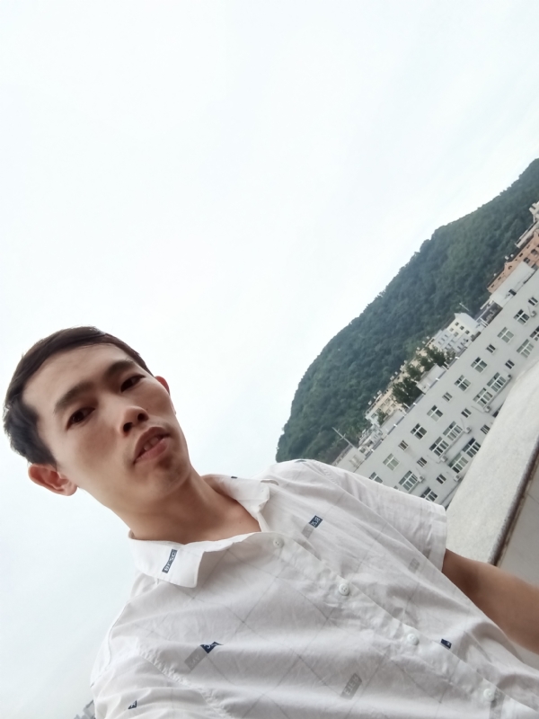 会飞的鱼的第一张照片--永州相亲服务中心