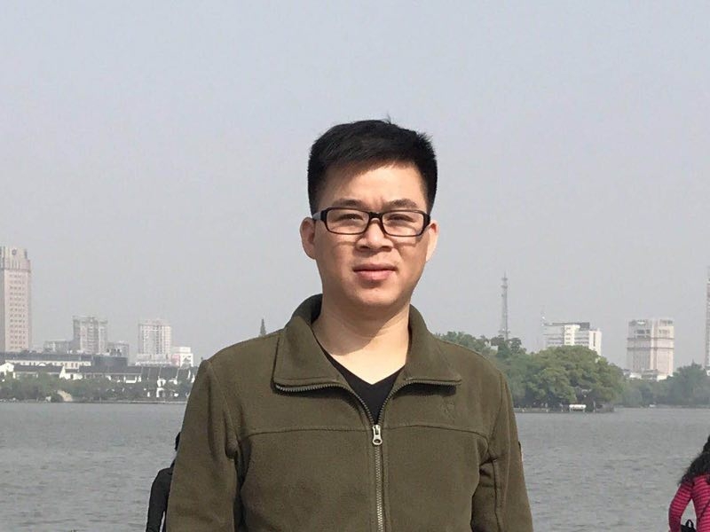 孔雀鱼的第一张照片--永州相亲服务中心