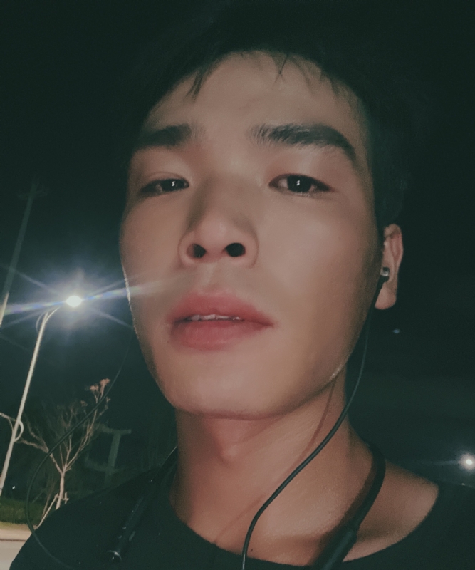 满船清梦压星河的第一张照片--永州相亲服务中心