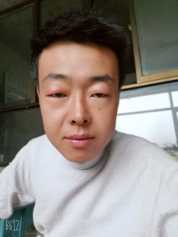 缺爱80后的第一张照片--永州相亲服务中心