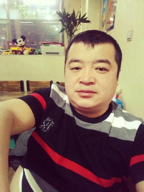 老实人的第一张照片--永州相亲服务中心