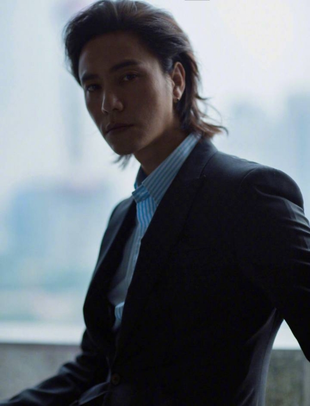 李嘉廷的第三张照片--永州相亲服务中心