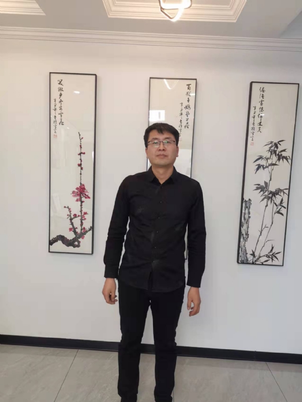 情义比天高的第一张照片--永州相亲服务中心