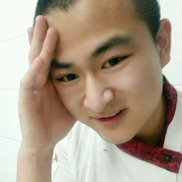 人潮拥挤的第一张照片--永州相亲服务中心