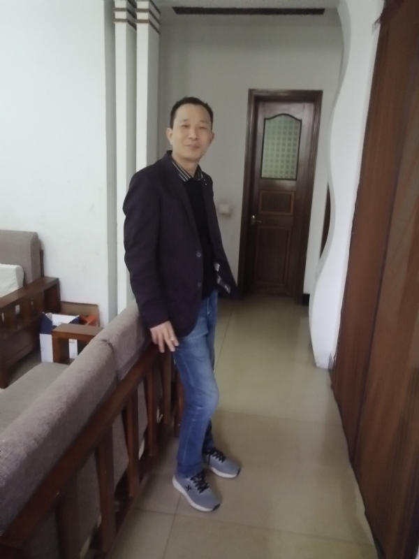 相亲相爱的第一张照片--永州相亲服务中心