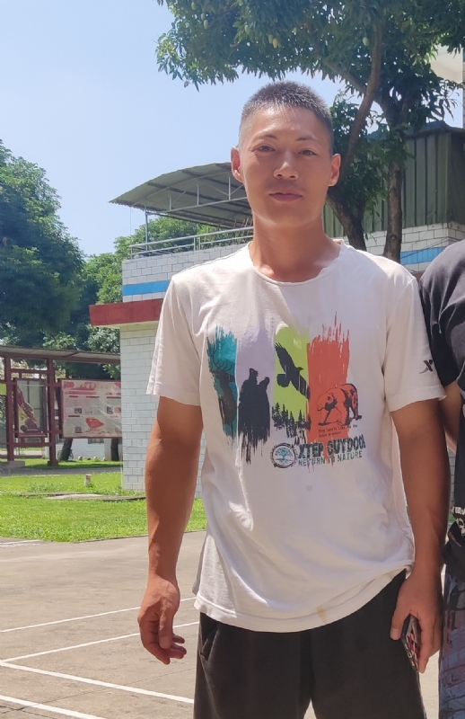 孤鹰的第一张照片--永州相亲服务中心