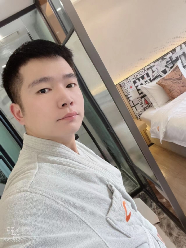 绿帽的第一张照片--永州相亲服务中心