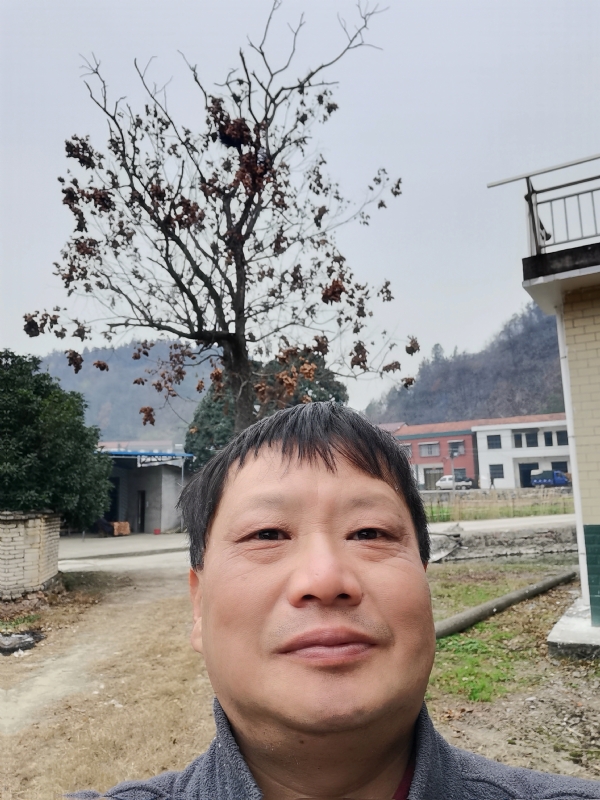 苏众青春冲浪的第一张照片--永州相亲服务中心