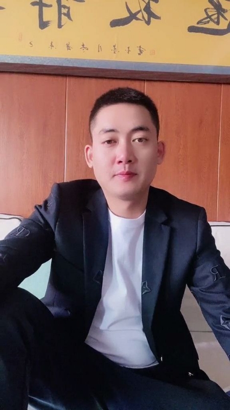 李泽胜的第一张照片--永州相亲服务中心
