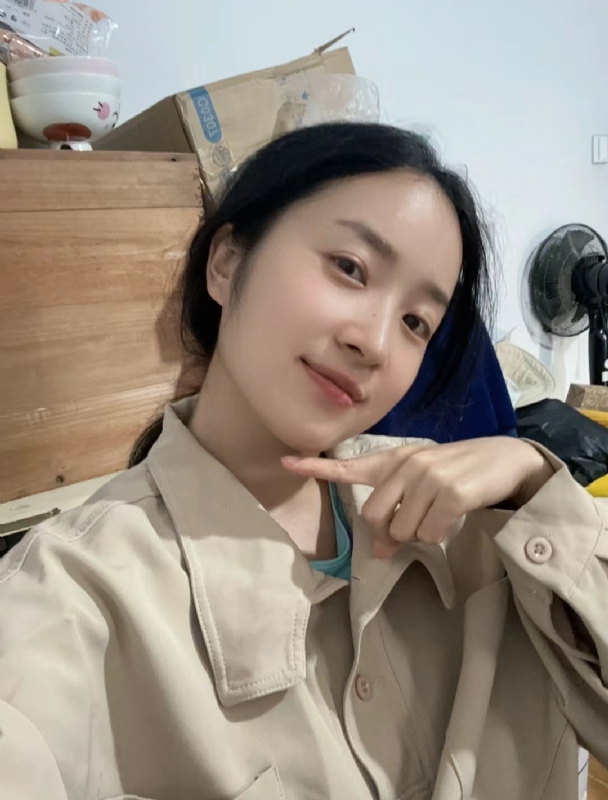 多喝热水的第二张照片--永州相亲服务中心