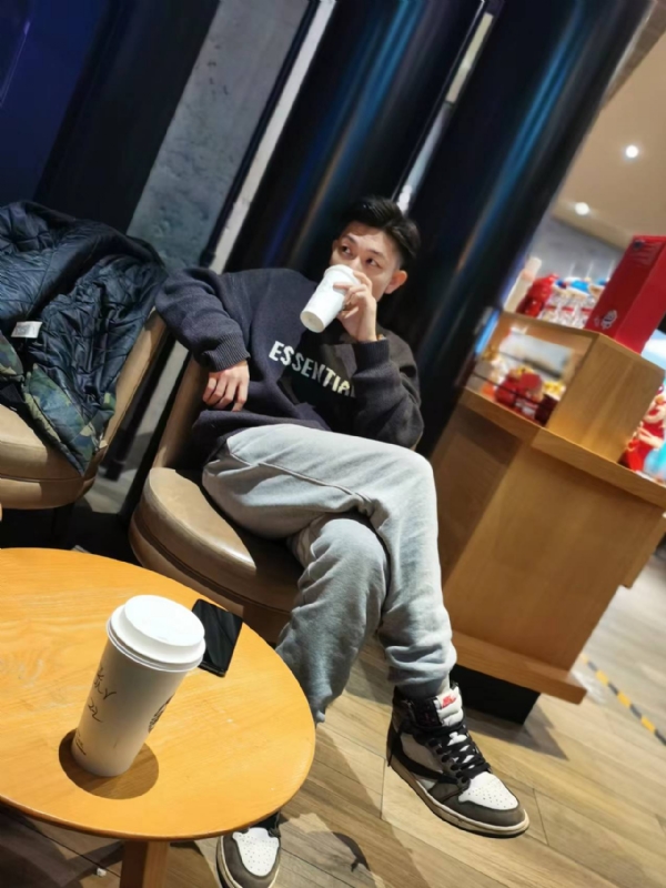 LAZY的第一张照片--永州相亲服务中心