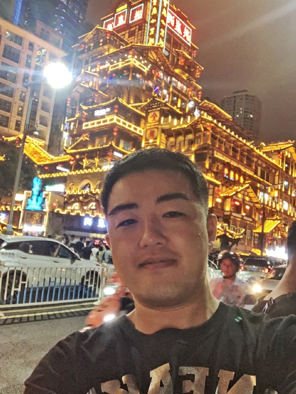 钢铁侠的第一张照片--永州相亲服务中心