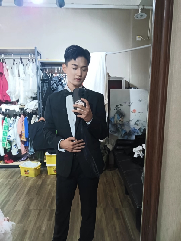 李梓宇的第一张照片--永州相亲服务中心