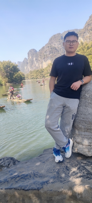 受过伤的狼的第二张照片--永州相亲服务中心