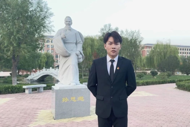 尚明月的第一张照片--永州相亲服务中心