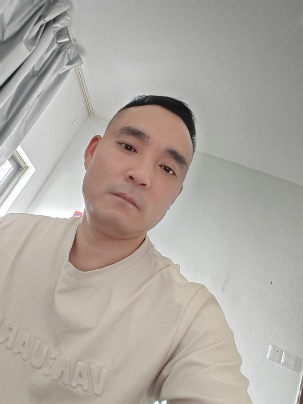 小锋的第一张照片--永州相亲服务中心