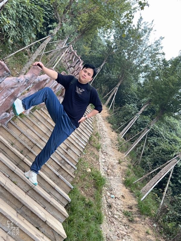 择一人白头偕老的第二张照片--永州相亲服务中心