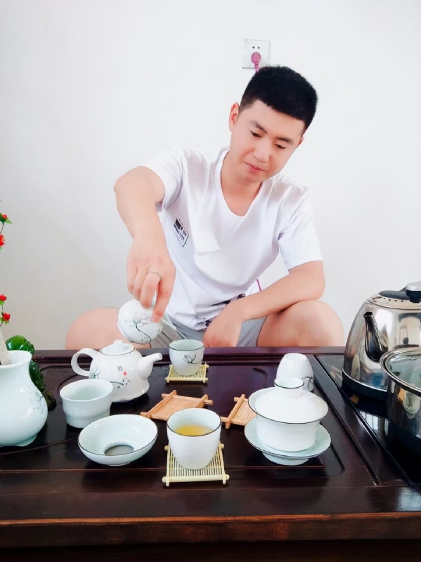 日月的第三张照片--永州相亲服务中心