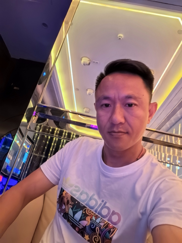 辞岸的第二张照片--永州相亲服务中心