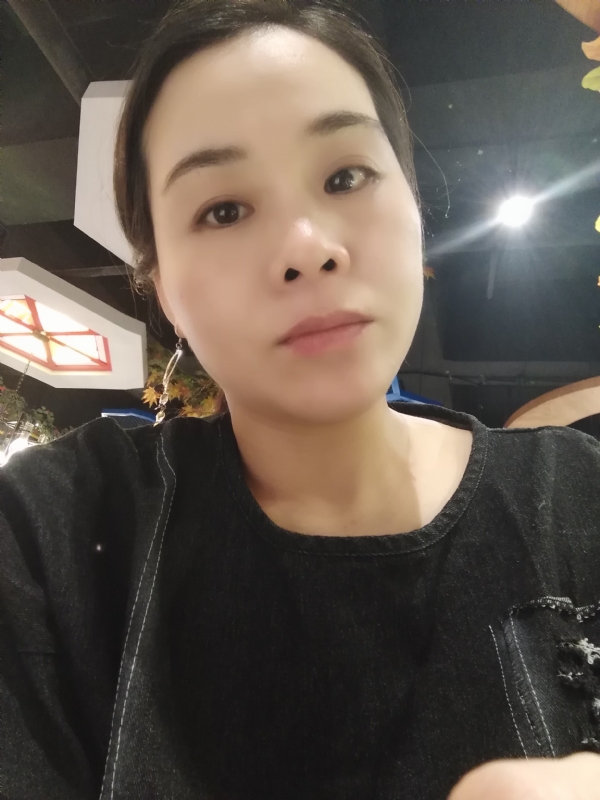 喜欢黑巧的第一张照片--永州相亲服务中心